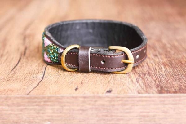 103c-357.jpg KIPIRI African Maasai beaded collar