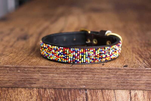 103c-438.jpg RUGURU African Maasai beaded collar