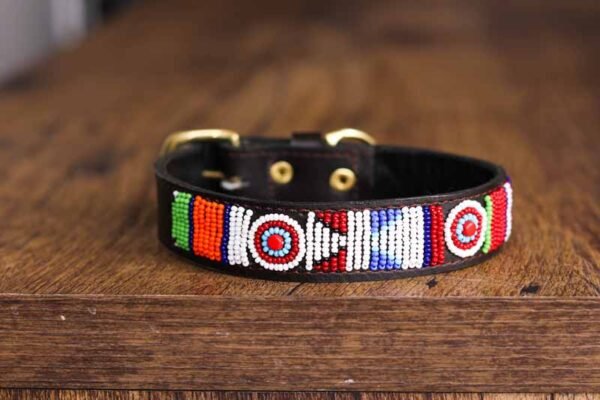 MUGUNDA Maasai beaded dog collar
