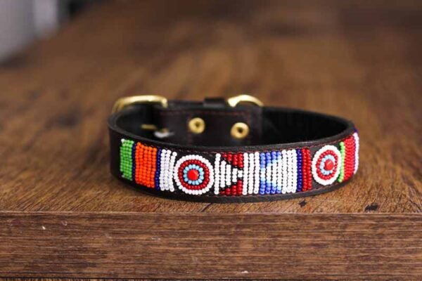 MUGUNDA Maasai beaded dog collar