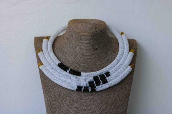 TAHIYA White Beaded Zulu necklace
