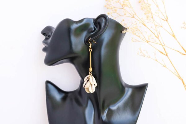 BONDE African Cowrie Shell earrings