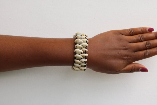 ASELI African Cowrie Bracelet