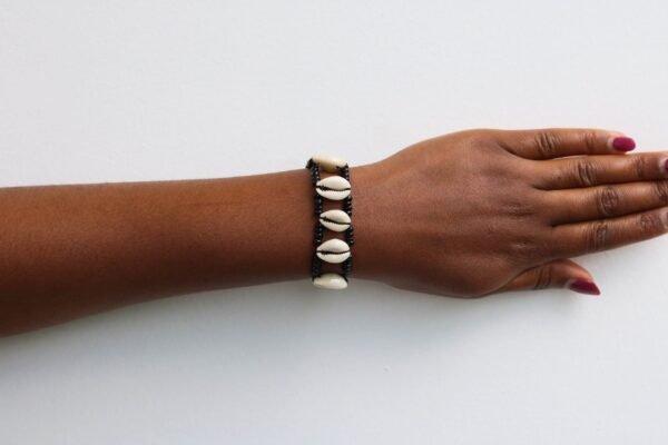 BUNDI African Cowrie Bracelet