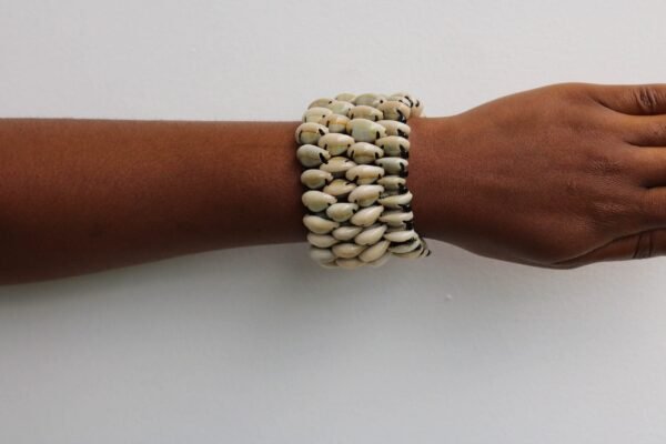 AJAKA African Cowrie Bracelet