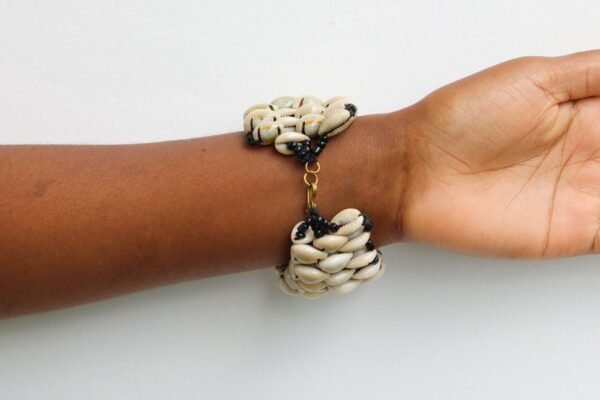 AJAKA African Cowrie Bracelet