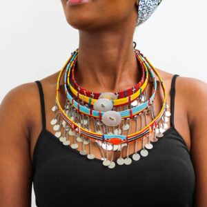 UHURO Beaded Choker Necklace