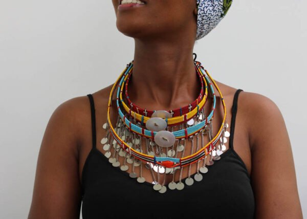 UHURO Beaded Choker Necklace