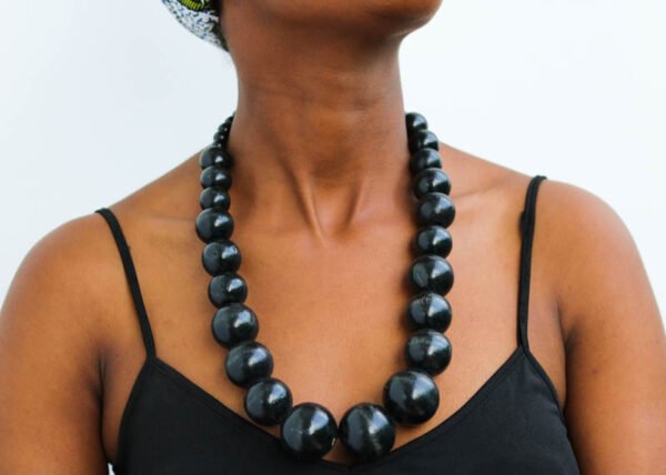 MTEULE Wooden Beaded necklace