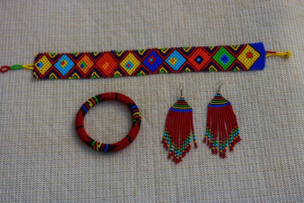 AJILA African Beaded jewelry set