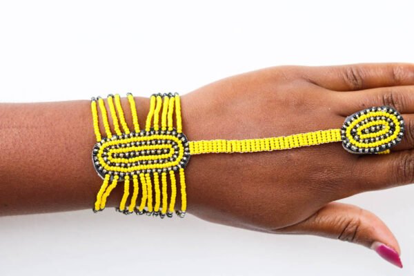 JOHARI African Beaded Bracelet