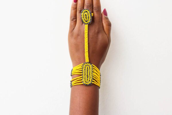 JOHARI African Beaded Bracelet