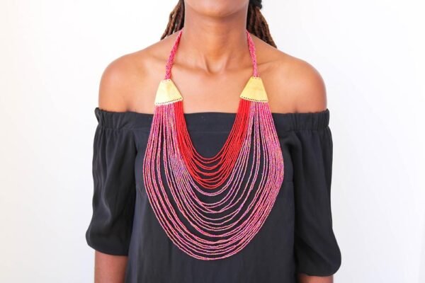 APIYO beaded fringe necklace