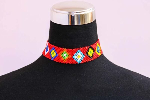 VANGA Beaded Choker Necklace